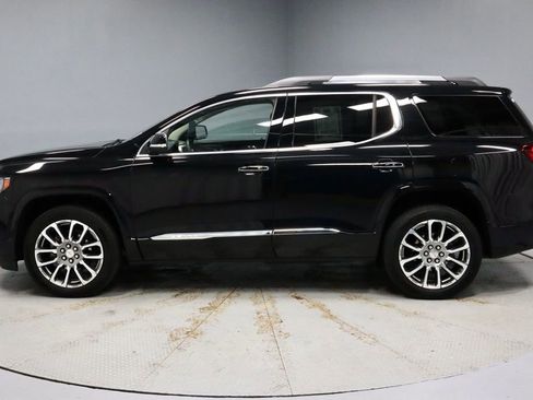 Used 2023 GMC Acadia Denali w/ Denali Ultimate Package AWD/4WD image 8