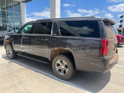 Used 2018 Chevrolet Suburban LT w/ Luxury Package