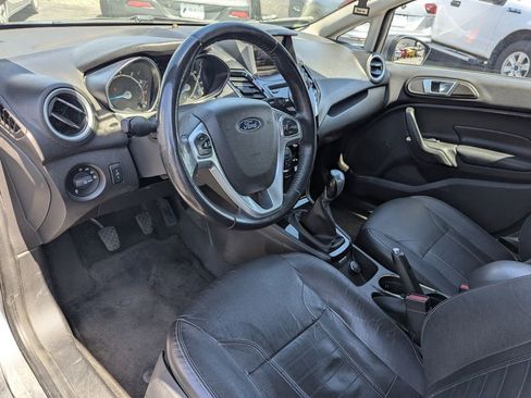 Used 2014 Ford Fiesta Titanium FWD image 24