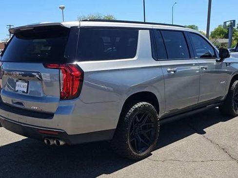 Used 2023 GMC Yukon XL AT4 w/ AT4 Premium Package AWD/4WD image 8