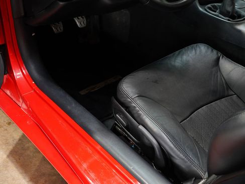 Used 2002 Chevrolet Corvette Z06 w/ Memory Pkg RWD image 37