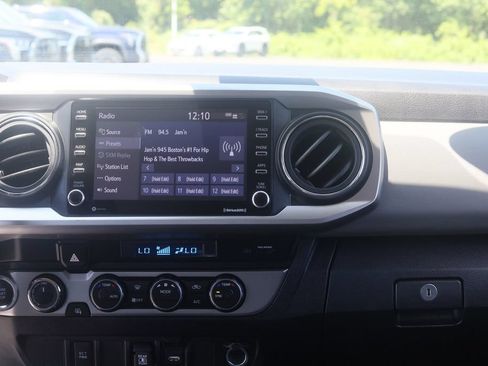 Used 2023 Toyota Tacoma SR5 AWD/4WD image 20