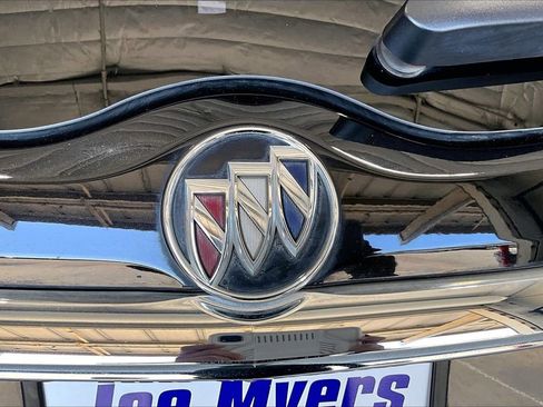 Used 2021 Buick Enclave Essence w/ Sound and Sites Package image 7