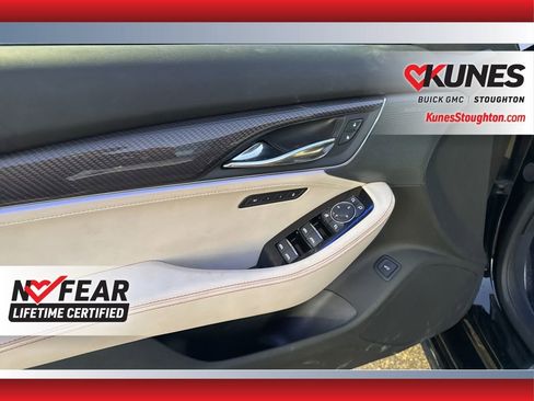 Used 2025 Cadillac CT5 V image 20