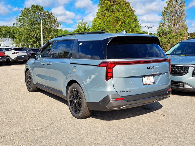 New 2027 Kia Carnival SX w/ Dark Edition Package FWD image 6