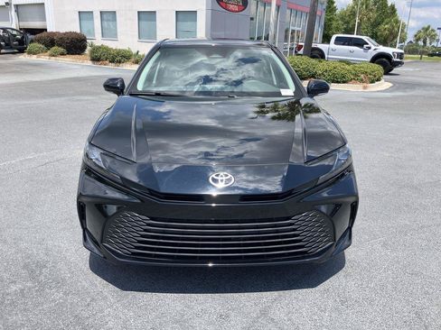 Used 2026 Toyota Camry LE w/ Convenience Package FWD image 8