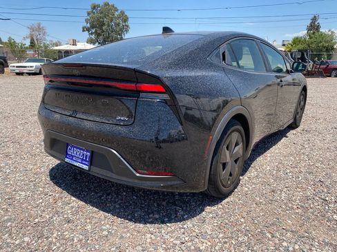 Used 2024 Toyota Prius LE FWD image 4