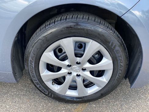 Used 2024 Toyota Corolla LE FWD image 17