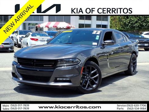 Used 2022 Dodge Charger SXT w/ Cold Weather Package AWD/4WD image 1