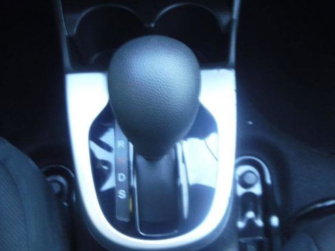 Used 2016 Honda Fit EX image 38