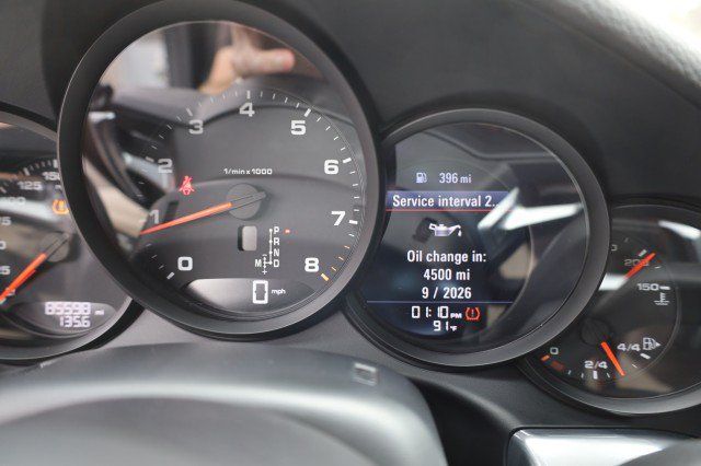 Used 2017 Porsche 911 Carrera RWD image 31