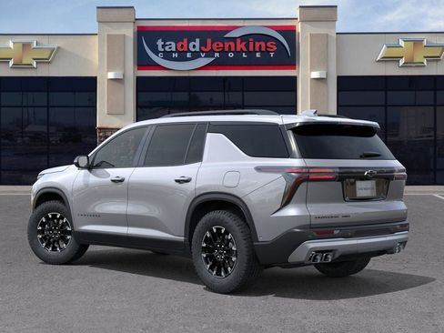 New 2026 Chevrolet Traverse Z71 w/ Enhanced Driving Package image 3