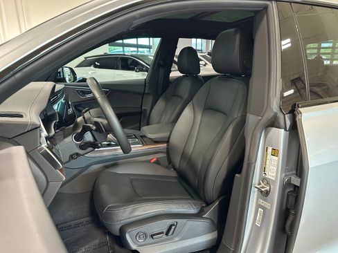 Used 2023 Audi Q8 Premium Plus AWD/4WD image 15