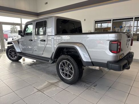 Used 2020 Jeep Gladiator Overland w/ Dual Top Group image 4