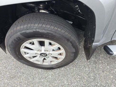 Used 2025 Toyota Tacoma SR5 image 13
