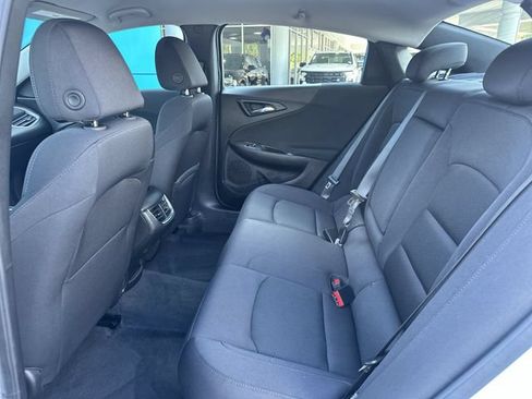 Used 2025 Chevrolet Malibu LT FWD image 27