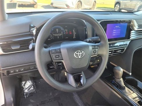 Certified 2025 Toyota Camry LE image 11