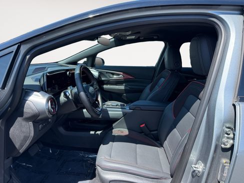 Used 2024 Chevrolet Equinox EV RS FWD image 10