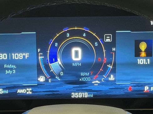 Used 2025 Chevrolet Equinox LT AWD/4WD image 36