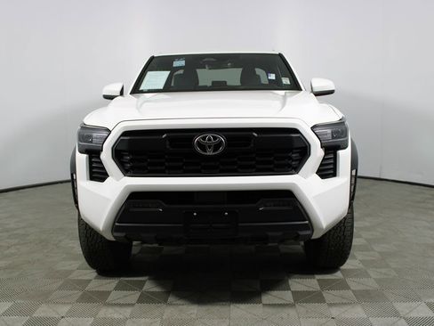 Used 2024 Toyota Tacoma TRD Off-Road image 27