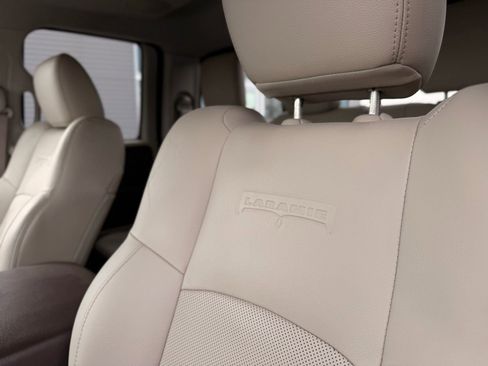 Used 2015 RAM 1500 Laramie w/ Convenience Group image 19