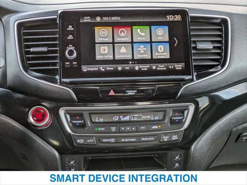 Certified 2025 Honda Ridgeline Black Edition image 17