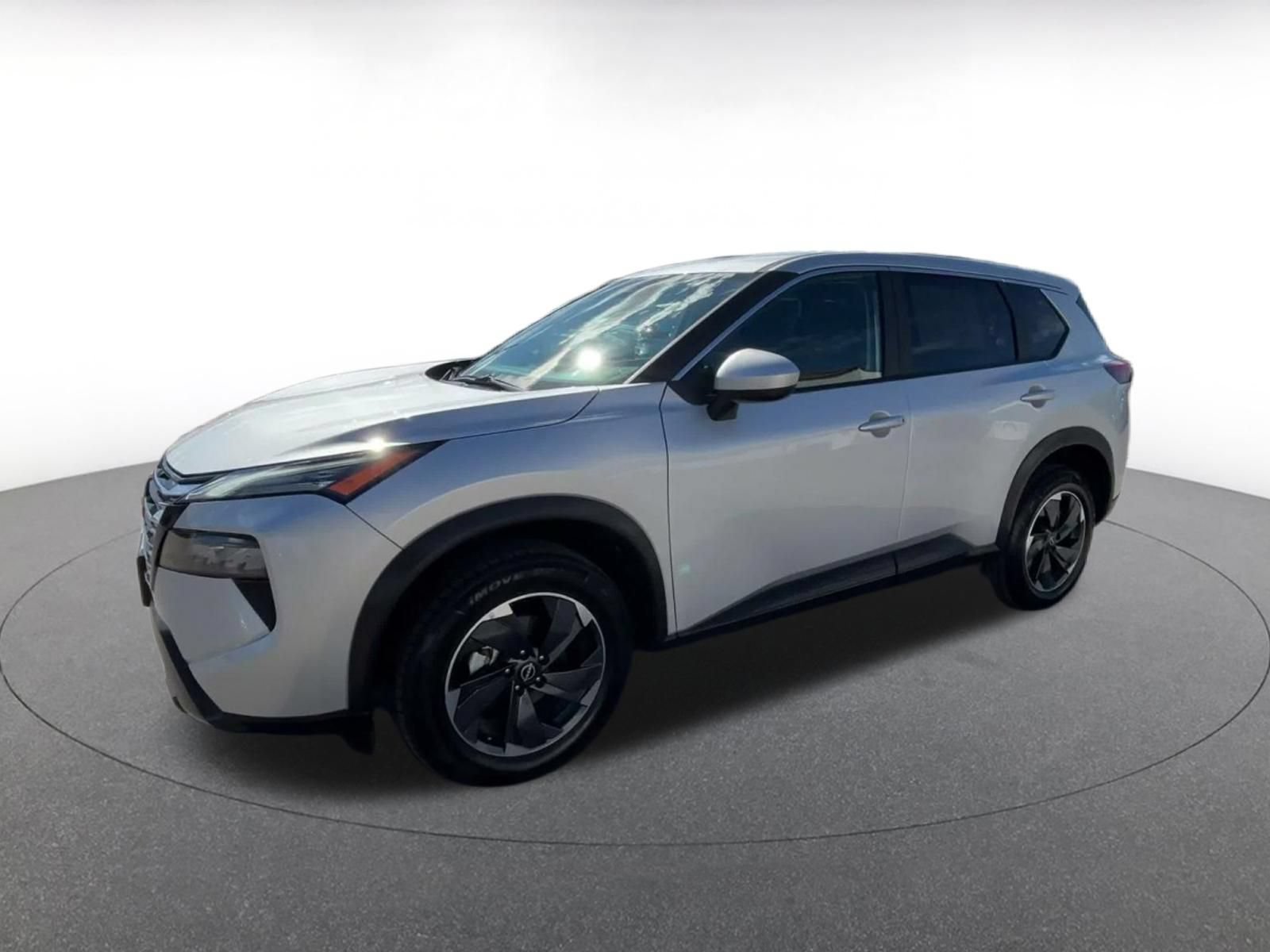 Used 2025 Nissan Rogue SV AWD/4WD image 7