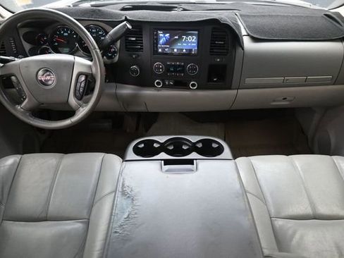 Used 2008 GMC Sierra 2500 SLE w/ Convenience Package AWD/4WD image 19