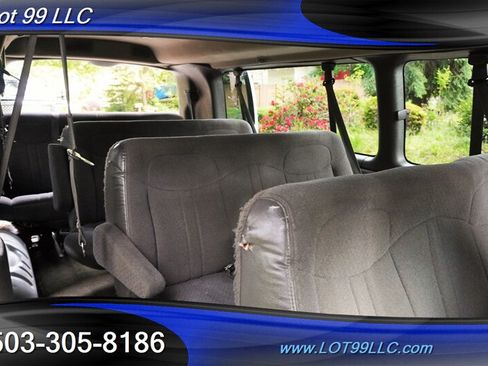 Used 2002 Chevrolet Express 3500 Extended Passenger w/ LS Preferred Equipment Group RWD image 3
