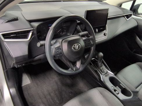 Used 2024 Toyota Corolla LE image 9
