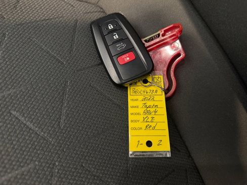 Used 2022 Toyota RAV4 XLE w/ Convenience Package FWD image 37