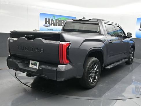 Used 2022 Toyota Tundra Platinum RWD image 5