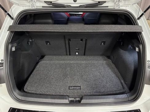 Used 2024 Volkswagen GTI SE image 33