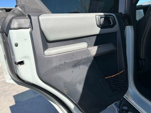 Used 2021 Ford Bronco Badlands image 15