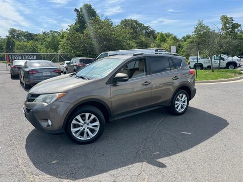 Used 2014 Toyota RAV4 Limited AWD/4WD image 5
