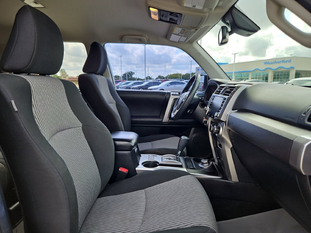 Used 2021 Toyota 4Runner SR5 AWD/4WD image 26