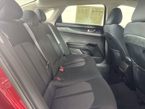 Used 2022 Kia K5 LXS image 24