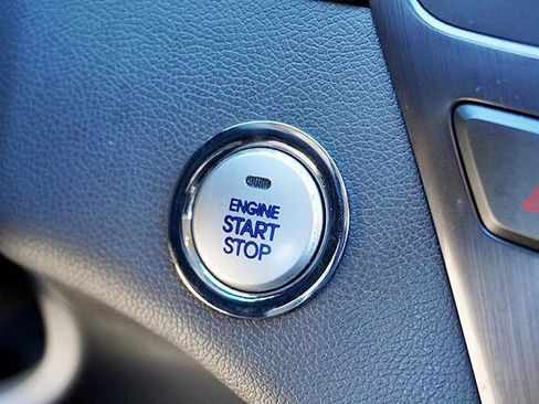 Used 2012 Hyundai Sonata Base 4dr Sedan w/ Leather Pkg image 27