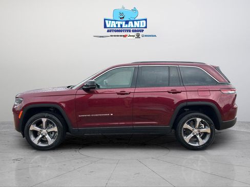 New 2026 Jeep Grand Cherokee Limited RWD image 2