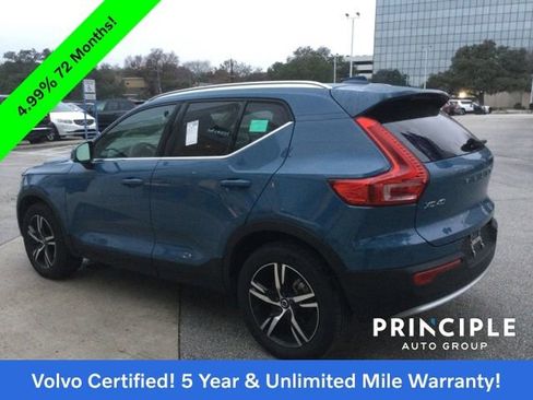 Certified 2025 Volvo XC40 B5 Core image 5