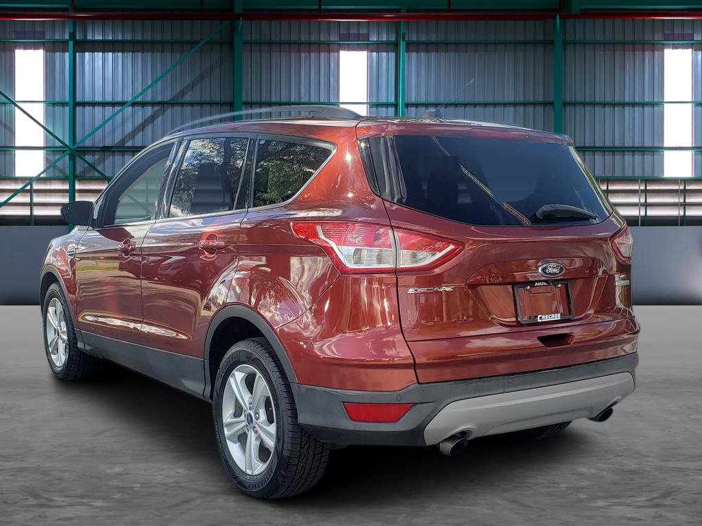 Used 2016 Ford Escape SE FWD image 3