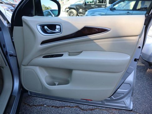 Used 2014 INFINITI QX60 AWD w/ Deluxe Touring Package image 18