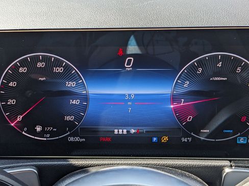 New 2025 Mercedes-Benz GLB 250 4MATIC image 11
