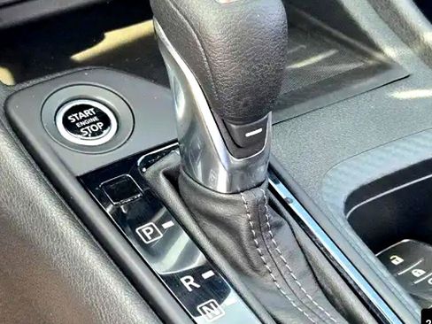 Used 2024 Nissan Sentra S image 6