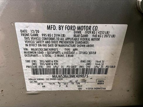 Certified 2021 Ford EcoSport SE image 32