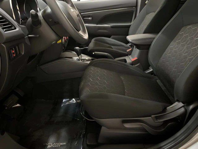 Used 2026 Mitsubishi Outlander Sport ES AWD/4WD image 57