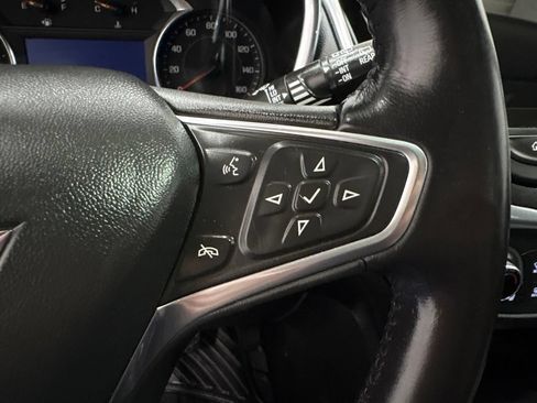 Used 2022 Chevrolet Equinox LT FWD image 24