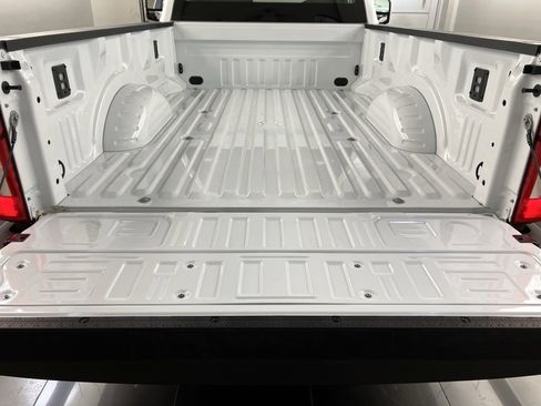 New 2026 Ford F250 XL w/ XL Chrome Package image 24