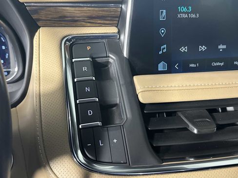 Used 2023 Chevrolet Tahoe Premier image 38