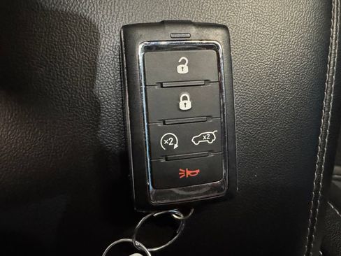 Used 2023 Jeep Grand Cherokee L Laredo AWD/4WD image 17